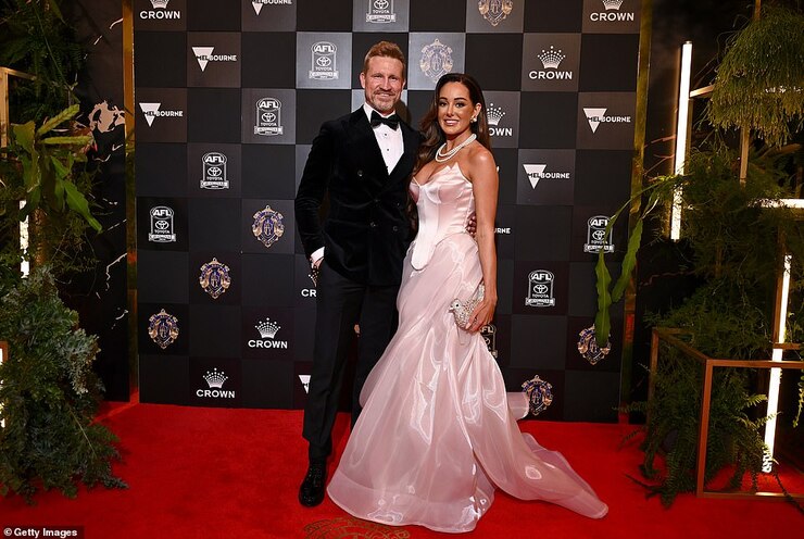 2024 Brownlow Medal Red Carpet Criticized for Fashion Failures and Disappointing Outfits