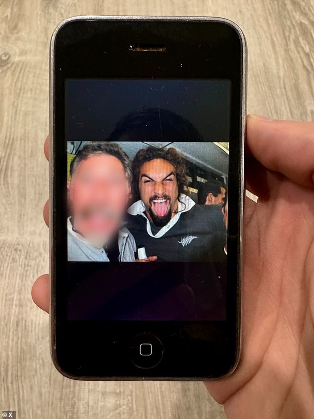 YouTuber Scott Wozniak Finds Old iPhone with Jason Momoa's Photos and Contact Details