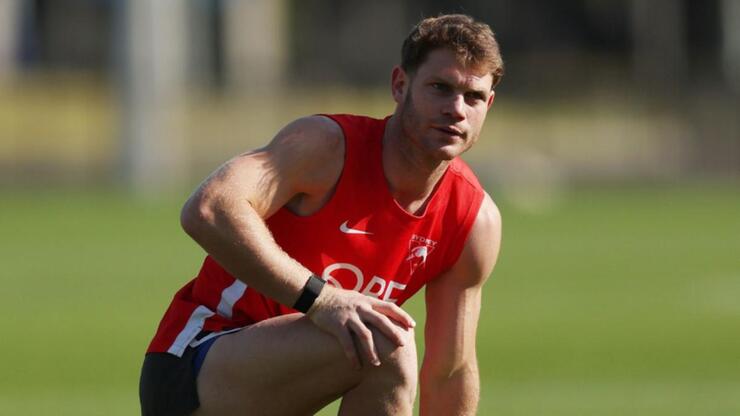 Sydney Coach John Longmire Tackles Selection Challenges Ahead of Crucial AFL Clash with Port Adelaide