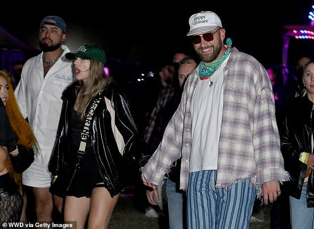 "Taylor Swift Supports Travis Kelce at NFL Opener Amid Breakup Rumors"