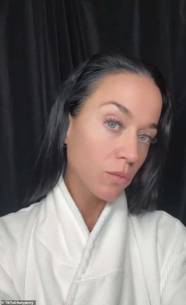 Katy Perry's Stunning Makeup Transformation Revealed During AFL Grand Final Performance