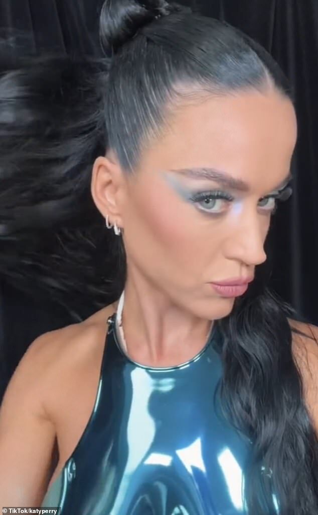 Katy Perry's Stunning Makeup Transformation Revealed During AFL Grand Final Performance