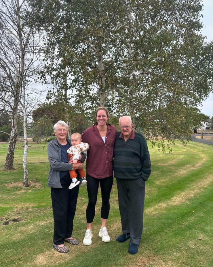 Australian Olympian Emily Seebohm Mourns Grandfather's Death Amidst Heartfelt Tribute