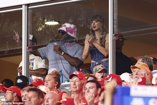 Taylor Swift Criticized for $60,000 Outfit at Kansas City Chiefs Game Amid Mixed Reactions