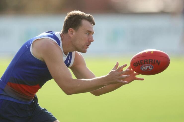 Jack Macrae Seeks New AFL Opportunity Alongside Teammate Bailey Smith at Western Bulldogs