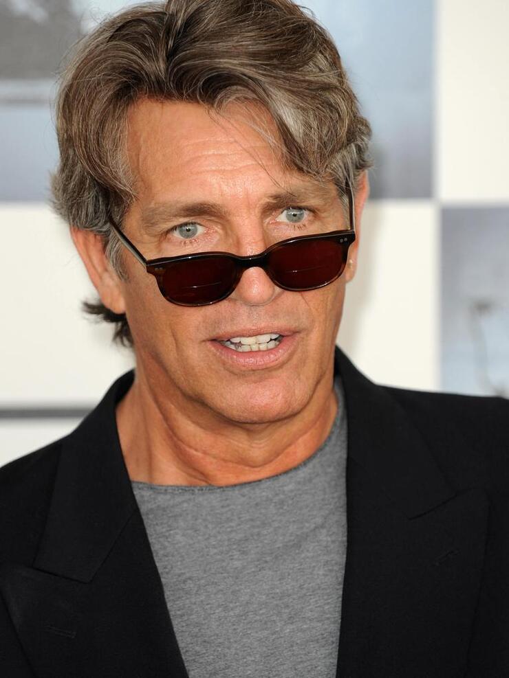 Eric Roberts Issues Public Apology to Sister Julia Roberts Over Past Remarks