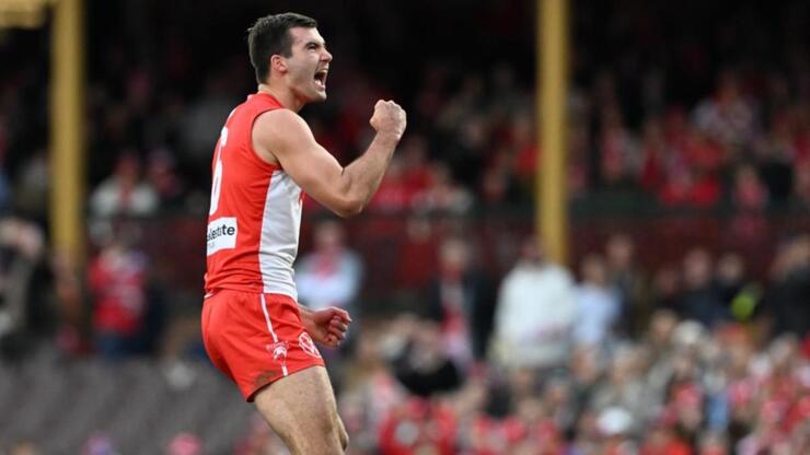 John Longmire addresses grand final selection squeeze involving Logan McDonald and Callum Mills | 7NEWS