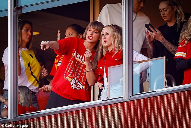 "Taylor Swift Supports Travis Kelce at NFL Opener Amid Breakup Rumors"