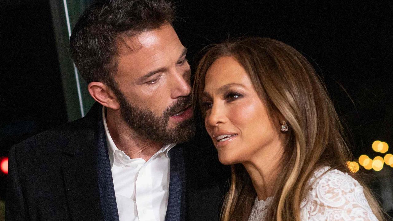 "Affleck and Lopez Share Affection Amid Divorce Rumors at Beverly Hills Brunch"