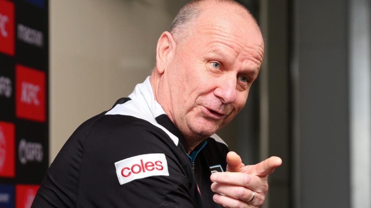 Ken Hinkley Challenges Hawthorn to Target Zak Butters' Injured Ribs Ahead of AFL Semi-Final