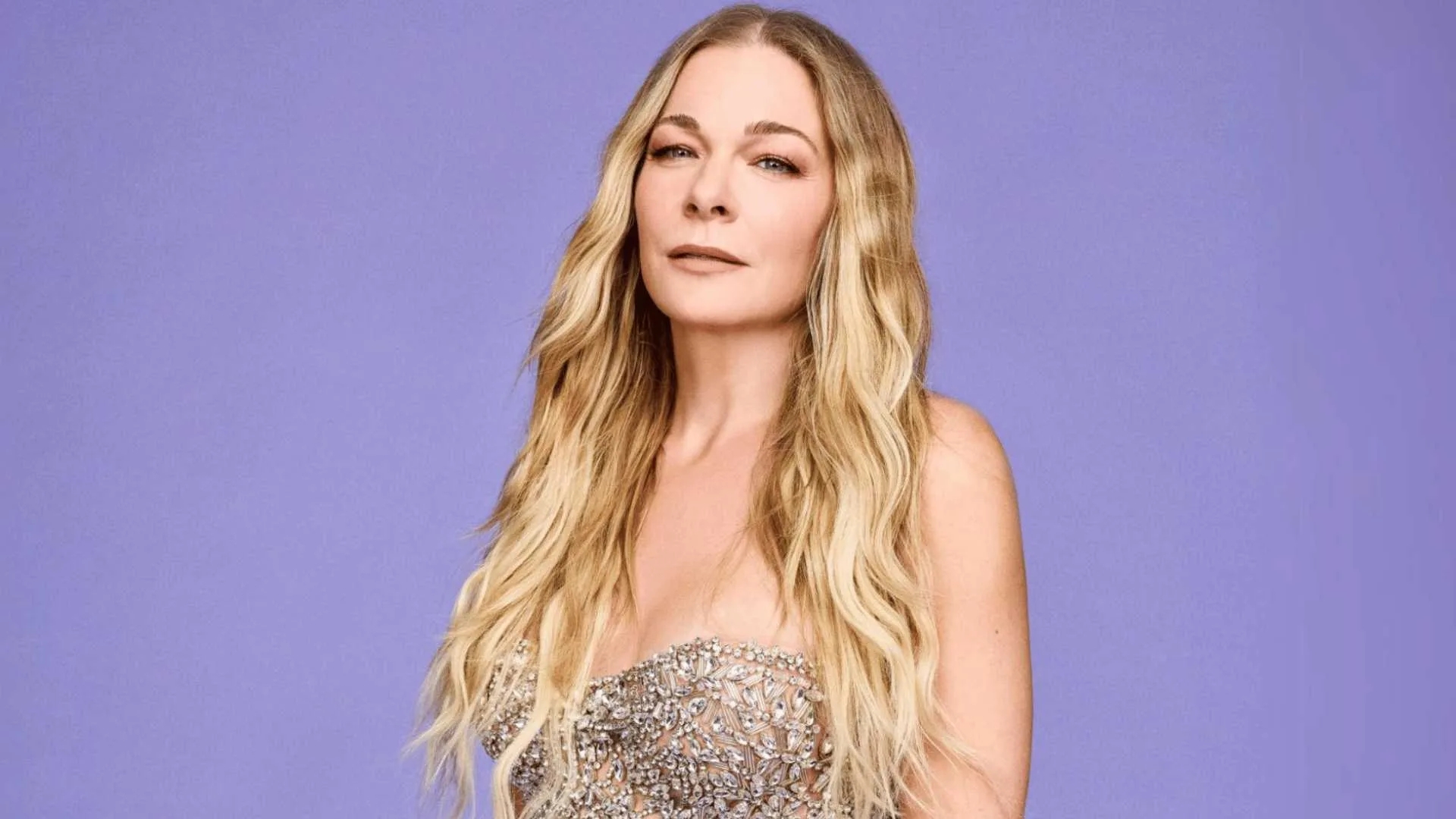 LeAnn Rimes: From Youngest Grammy Winner to Voice Coach Amidst Challenges and Resilience