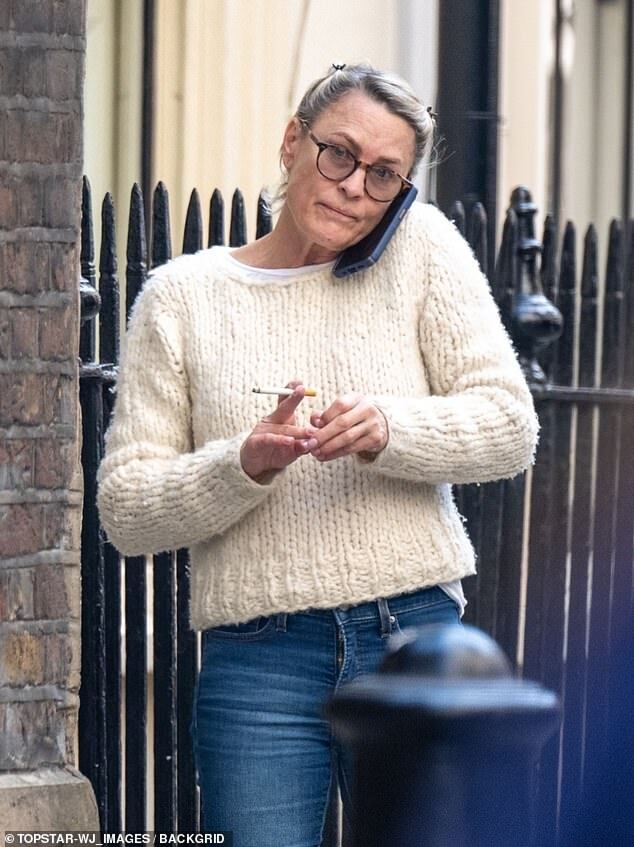 Robin Wright Spotted in London While Filming *The Girlfriend*, Unrecognizable with Cigarette