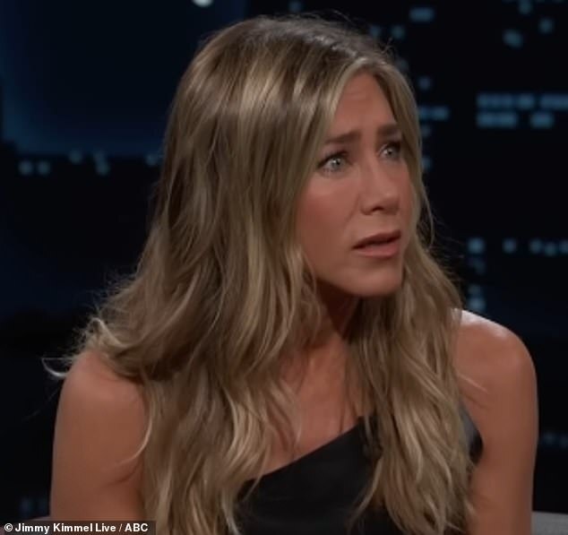 Jennifer Aniston Denies Tabloid Affair Rumors with Barack Obama as "Absolutely Untrue"