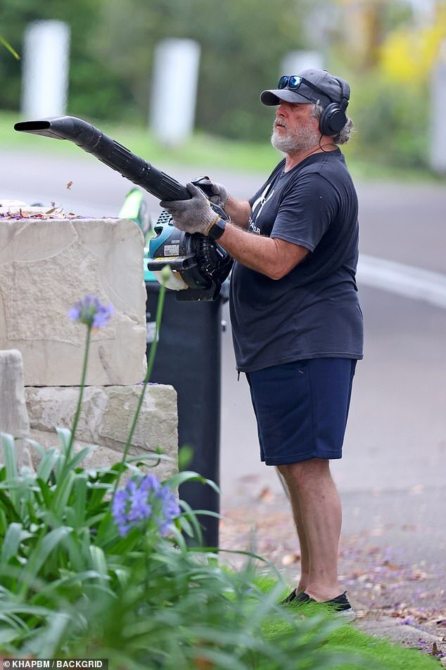 Rarely Seen Aussie Actor Peter Phelps Spotted Incognito Using Leaf Blower in Sydney Suburb