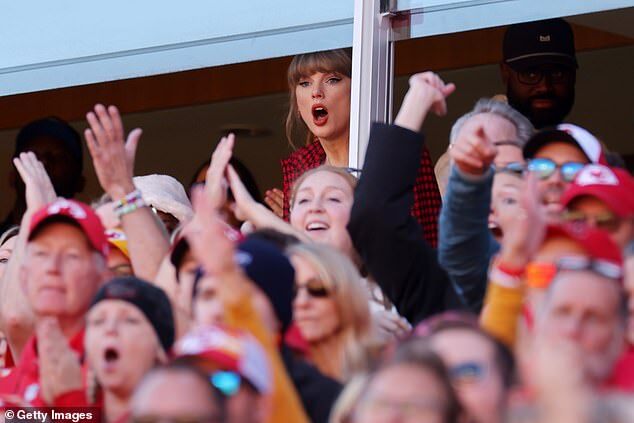 Taylor Swift's Kind Gesture to Security Guard During Chiefs Game Arrival Amidst Concert Tour