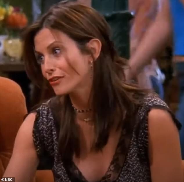 Jennifer Aniston's Endearing Habit: Keeping Clothes from Friends' Wardrobe Revealed by Courteney Cox