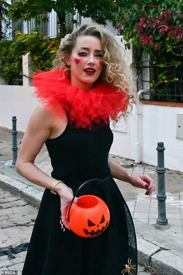 Amber Heard Wears Clown Makeup and Red Ruff Collar for Fun Halloween with Daughter Oonagh