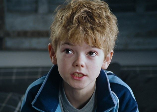 "Thomas Brodie-Sangster Reflects on Bullying from Jealous Peers Over Love Actually Fame"