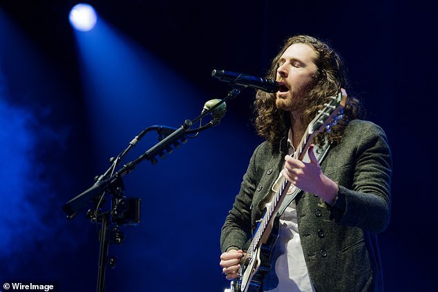 Hozier Captivates Sydney Crowds at Sold-Out Concert While Kicking Off Australian Tour