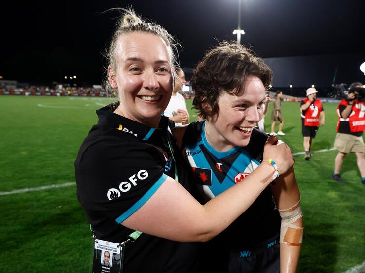 AFLW Semi-Finals Heartbreak: Port Adelaide's Last-Minute Triumph Over Hawthorn's Missed Chances