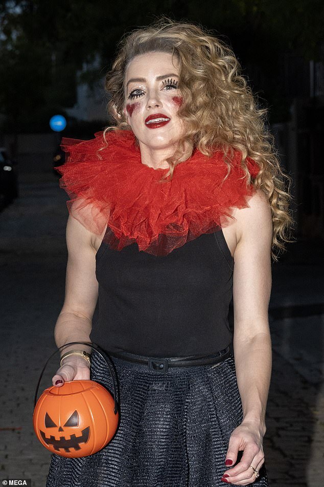 Amber Heard Wears Clown Makeup and Red Ruff Collar for Fun Halloween with Daughter Oonagh